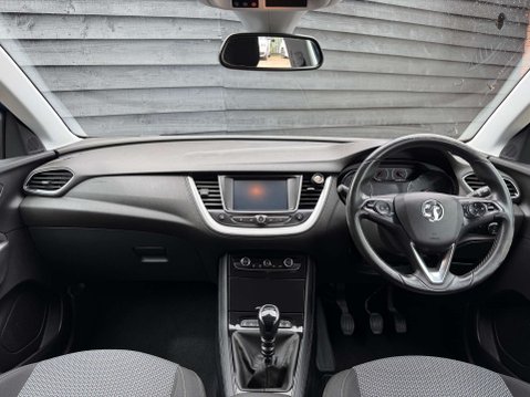 Vauxhall Grandland X 1.2 Grandland X SE T S/S 5dr 27