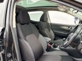 Nissan Qashqai 1.3 Qashqai N-Connecta DiG-T 5dr 12