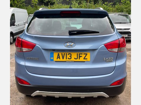 Hyundai ix35 1.7 CRDi Premium SUV 5dr Diesel Manual Euro 5 (s/s) (115 ps) 14