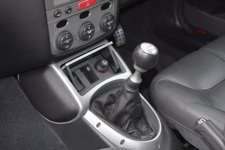 Alfa Romeo GT V6 24V 9