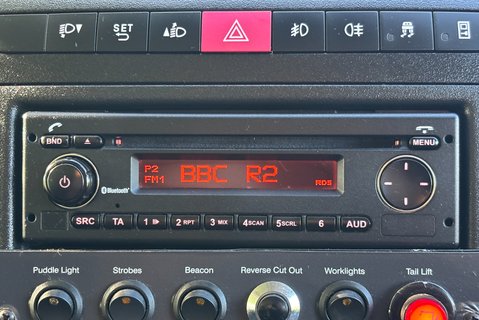 Iveco Daily 70C18D Crew Cab Dropside with Tail Lift - Air Con - Low Miles 28