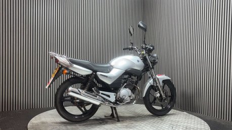 Yamaha YBR 125 2005 20K CARBED MODEL PROJECT LEARNER BIKE 125CC 2