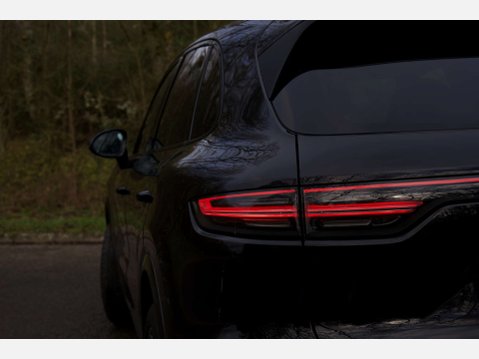 Porsche Cayenne 3.0 Cayenne V6 Auto 4WD 5dr 3