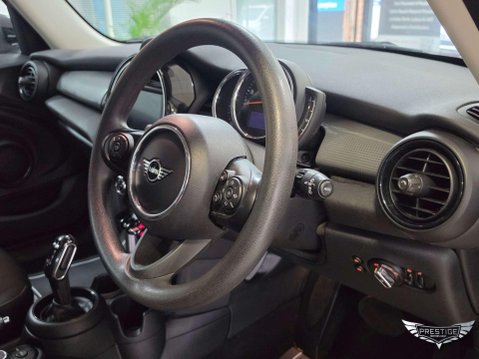 Mini Hatch 1.5 Cooper Classic Steptronic Euro 6 (s/s) 5dr 67