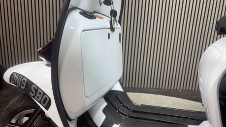 Royal Alloy GT 125 i Scooter Petrol CVT Euro 4 (10 ps) 16