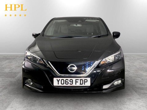 Nissan LEAF 40kWh N-Connecta Hatchback 5dr Electric Auto (150 ps) Bluetooth - DAB Radi 2
