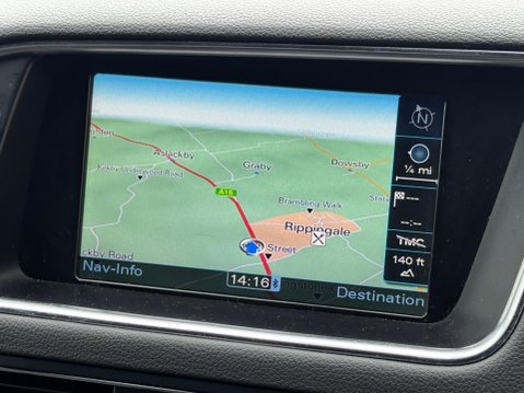 Audi Q5 3.0 TDI V6 S line S Tronic quattro Euro 4 5dr 9