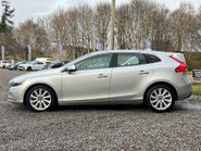 Volvo V40 1.6 V40 SE Luxury D2 Auto 5dr 7