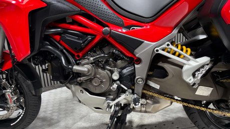 Ducati Multistrada 1200 1200 S Adventure Bike 2015 only 7K full Ducati history 36