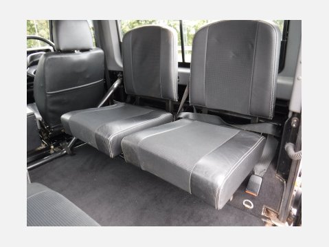 Land Rover Defender 90 TD5 XS STATION WAGON 10