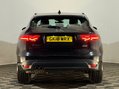 Jaguar F-Pace R-SPORT AWD 7