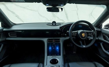 Porsche Taycan Turbo S 16