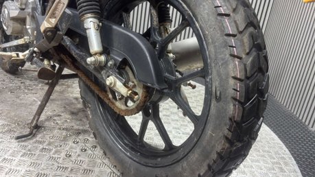 Yamaha YBR 125 2013 28K COMMUTER LEARNER BIKE SPARES OR REPAIR 125CC 18