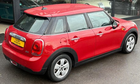 Mini Hatch One 1.2 Pepper 5 door + VISUAL BOOST + CONNECTED 10