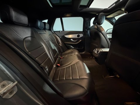Mercedes-Benz C Class C220 BLUETEC AMG LINE 19