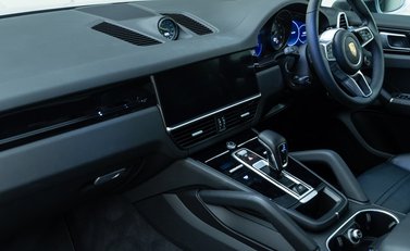 Porsche Cayenne E-Hybrid Coupe 20