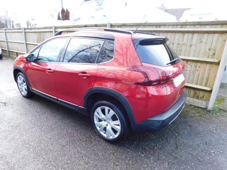 Peugeot 2008 1.5 BLUEHDI GT LINE 5 Dr 6