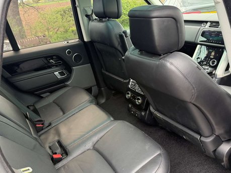 Land Rover Range Rover 3.0 Range Rover Vogue TDV6 Auto 4WD 5dr 20