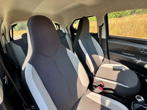 Toyota Aygo VVT-I X-CLUSIV X-SHIFT 15