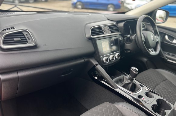 Renault Kadjar ICONIC 1.5 DCI 28