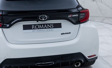 Toyota Yaris GR-Y CIRCUIT 35