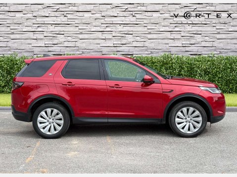 Land Rover Discovery Sport 2.0 Discovery Sport SE Auto 4WD 5dr 8