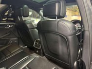Porsche Macan 3.0 TD V6 S SUV 5dr Diesel PDK 4WD Euro 6 (s/s) (258 ps) 41