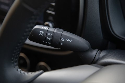 Toyota Aygo X VVT-I PURE 17