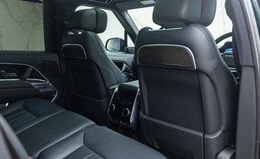Land Rover Range Rover P550e AUTOBIOGRAPHY 21