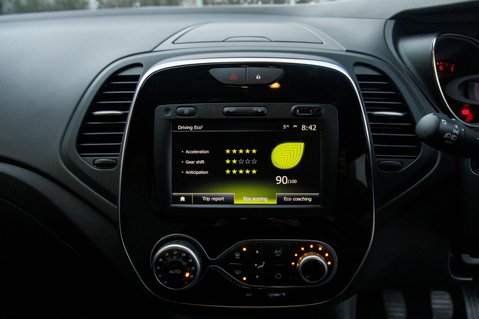 Renault Captur ICONIC TCE 26