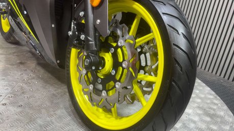 Lexmoto LXS 2023 ONLY 1K NEW MOT 125CC SPORTS BIKE LEARNER 8