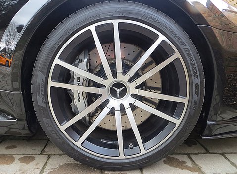 Mercedes-Benz SL Class SL65 AMG Black Series 8