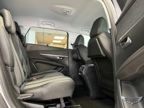 Peugeot 5008 1.2 PureTech Allure EAT Euro 6 (s/s) 5dr 63