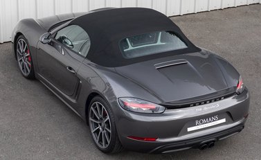 Porsche 718 Boxster S 10