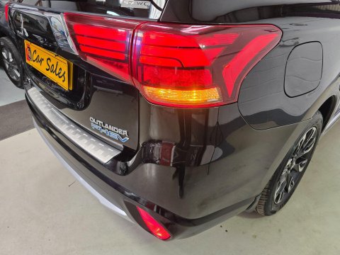 Mitsubishi Outlander 2.0h 12kWh 4h CVT 4WD Euro 6 (s/s) 5dr 53