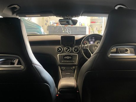 Mercedes-Benz A Class 2.1 A220 CDI AMG Night Edition 7G-DCT Euro 6 (s/s) 5dr 10