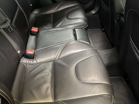 Volvo V40 2.0 V40 R-Design Pro D3 Auto 5dr 22