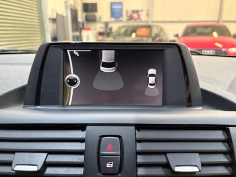 BMW 2 Series 2.0 220i SE Euro 6 (s/s) 2dr 27
