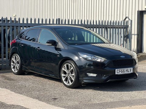 Ford Focus 1.0 Focus ST-Line 5dr 4