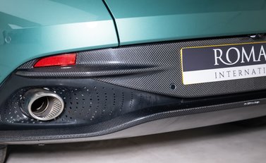 Aston Martin DB12 Coupe 36