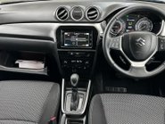 Suzuki Vitara SZ-T MHEV 3