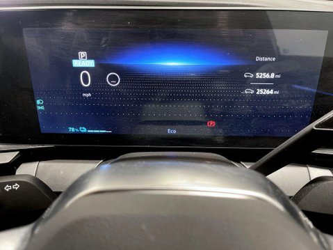 Renault Megane E-Tech 60kWh techno Hatchback 5dr Electric Auto (optimum charge) (220 ps) 14