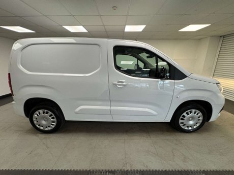 Vauxhall Combo 1.5 Combo 2300 Professional Turbo D S/S 31