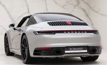 Porsche 911 Targa 4S (992) 4