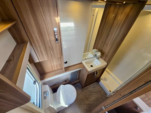 Swift Challenger 580 Elite  19