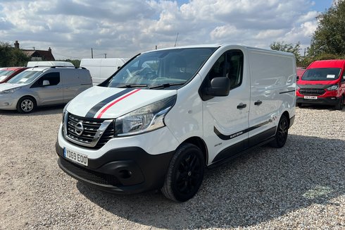 Nissan NV300 SWB L1H1 Low Roof Air Con Alloys Sensors EURO 6 NO VAT