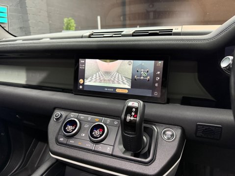 Land Rover Defender 3.0 D250 MHEV X-Dynamic S Auto 4WD Euro 6 (s/s) 3dr 19