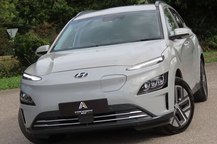 Hyundai KONA 39kWh Premium SUV 5dr Electric Auto (10.5kW Charger) (136 ps)