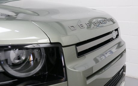 Land Rover Defender D300 X-dynamic HSE - Air Suspension and Electric Tow Bar 15