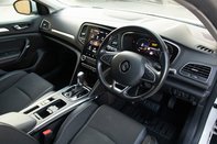 Renault Megane ICONIC E-TECH 4